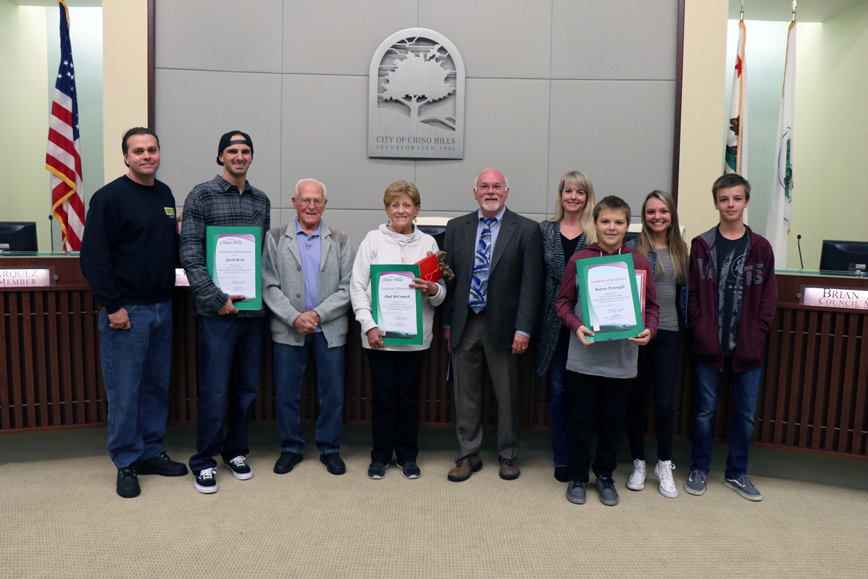 Holiday Home Decorating Winners